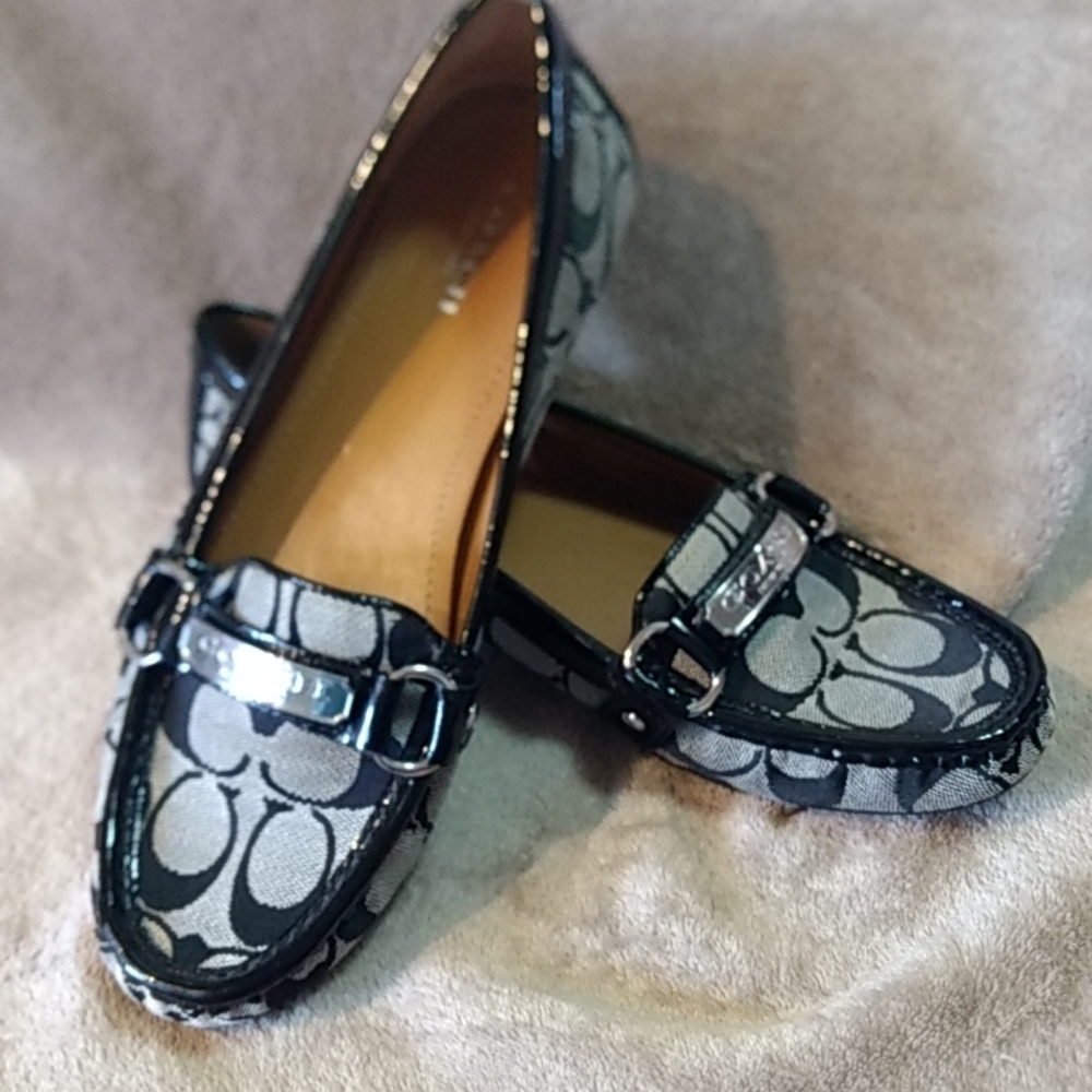 Coach black and grey flats women's size 8B